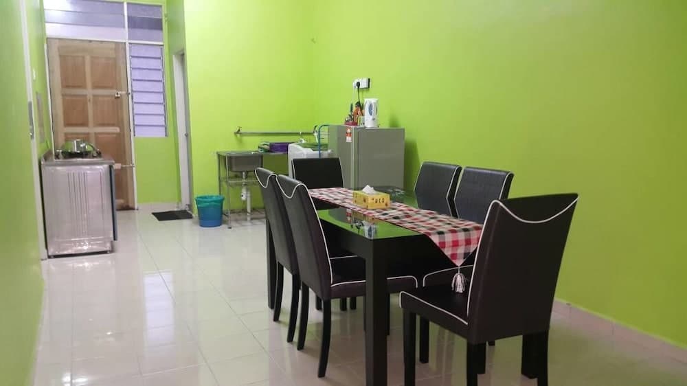 Noor Homestay