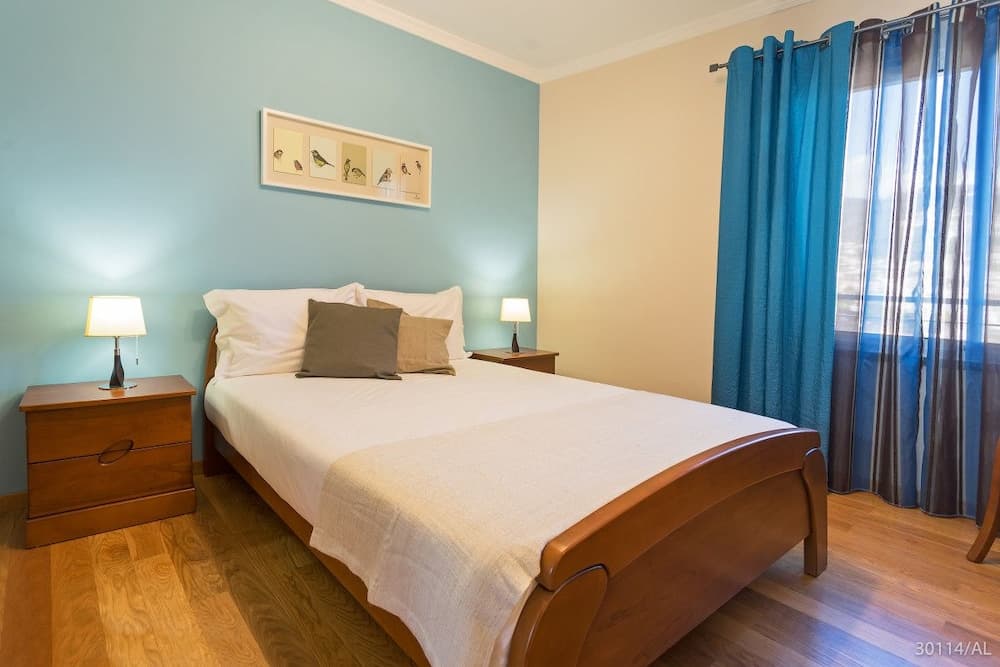 Jasmineiro I by An Island Apart