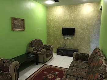 Aushaf Homestay Changlun