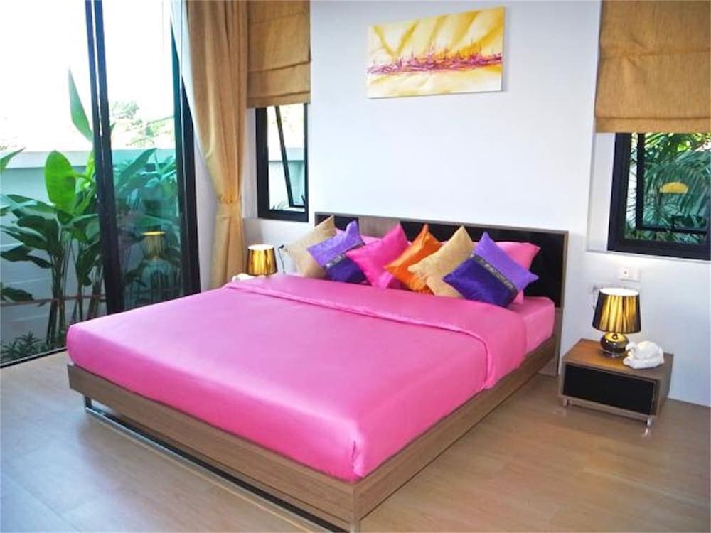 Baan Bua Nai Harn 3 bedrooms Villa