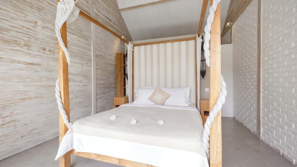 Villa Du Ho by Villa Finder