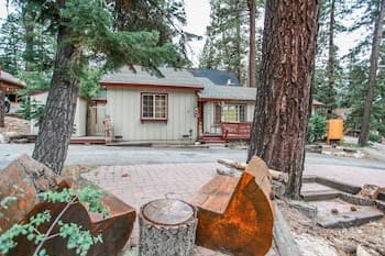 Bear Mountain Escape 2 Bedroom Apts by RedAwning