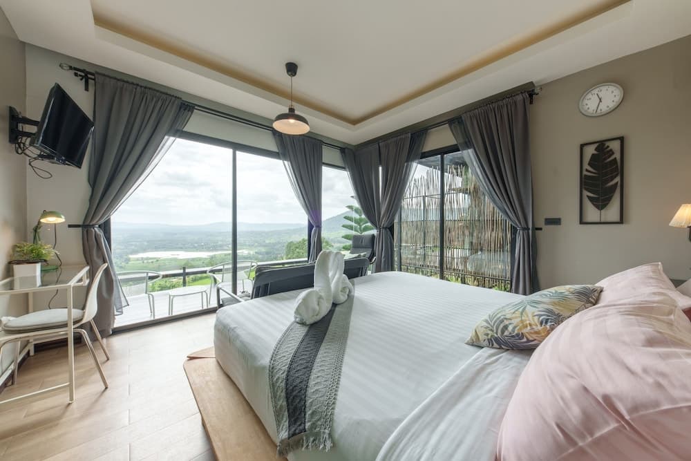 The Proud Green Garden Hill Resort