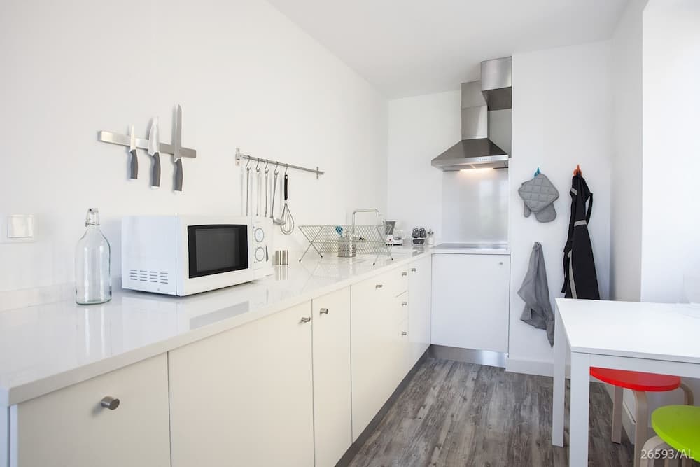 Zona Velha I by An Island Apart