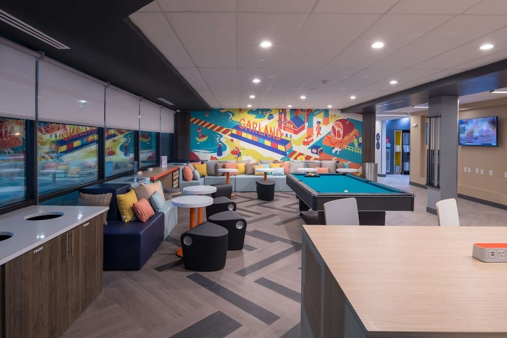 Tru by Hilton Garland Richardson