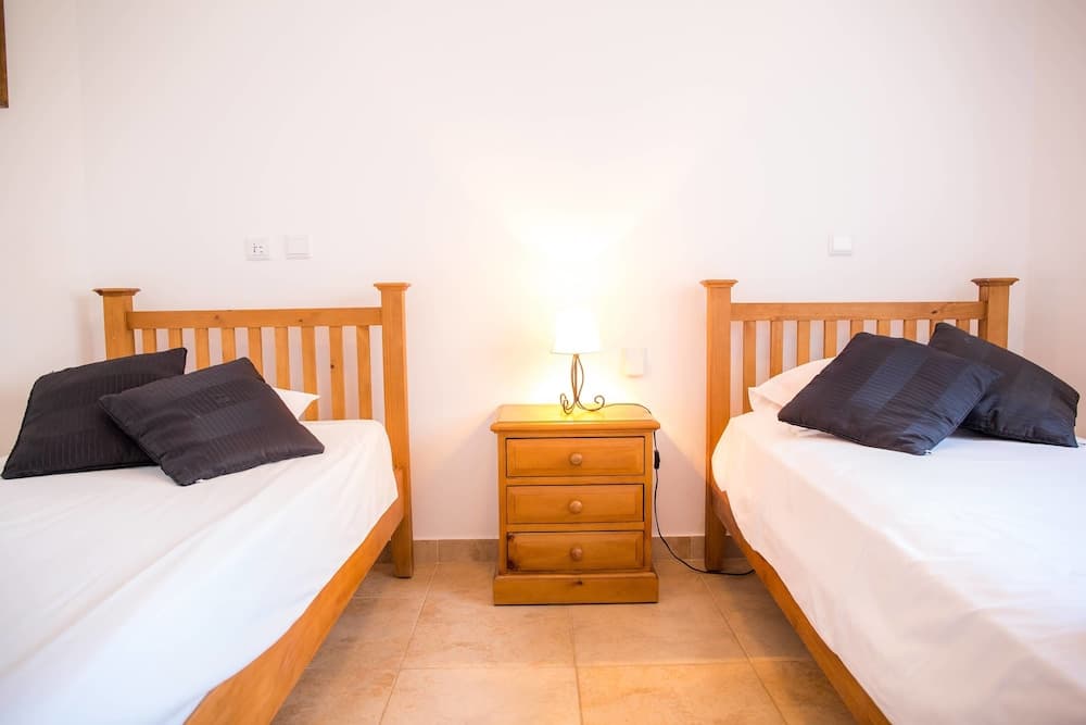 B05 - Luxury Central 2 bed with Spa by DreamAlgarve