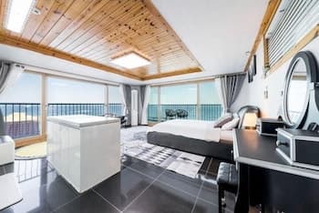 Gangneung Seaview Pension