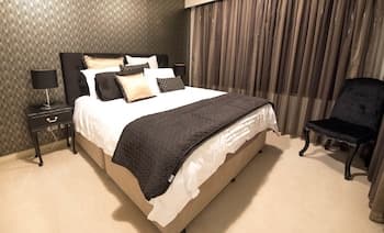 Darling Harbour Getaway