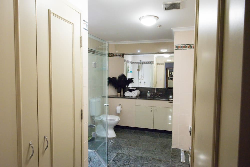 Darling Harbour Getaway