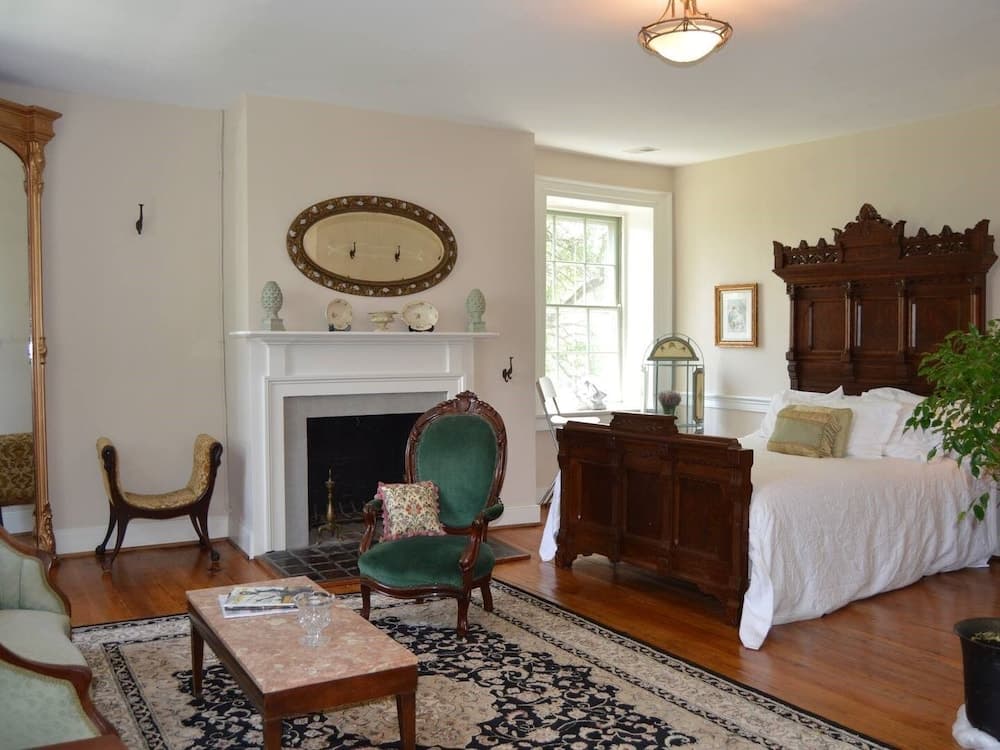 Inn at Springfield Manor