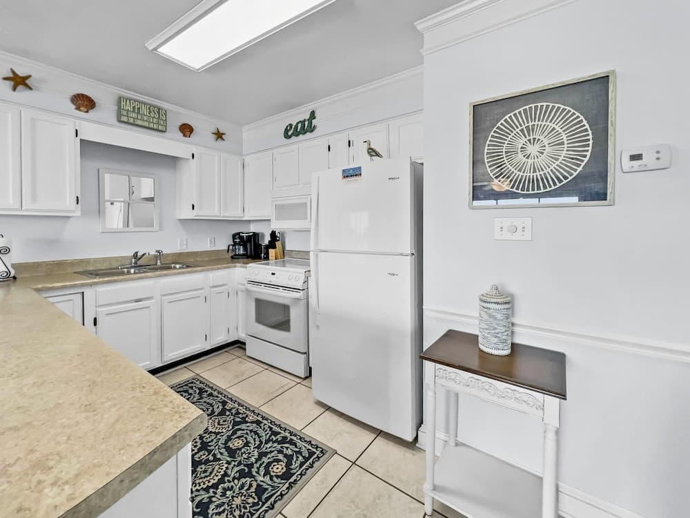 Emerald Shores #1001 - 1 Br condo by RedAwning