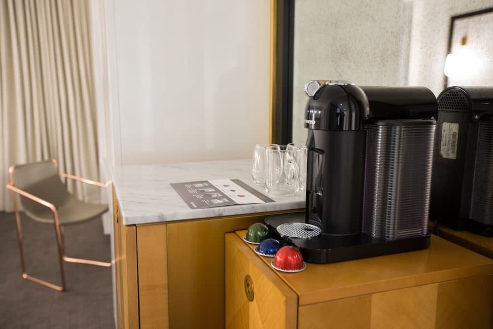 The Laura Hotel, Houston Downtown, Autograph Collection