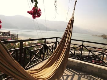 Lake Vision Guest House