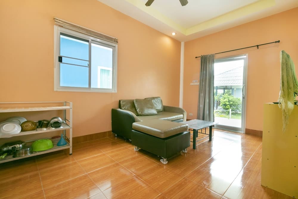 OYO 949 Sansuk Resort Paknampran