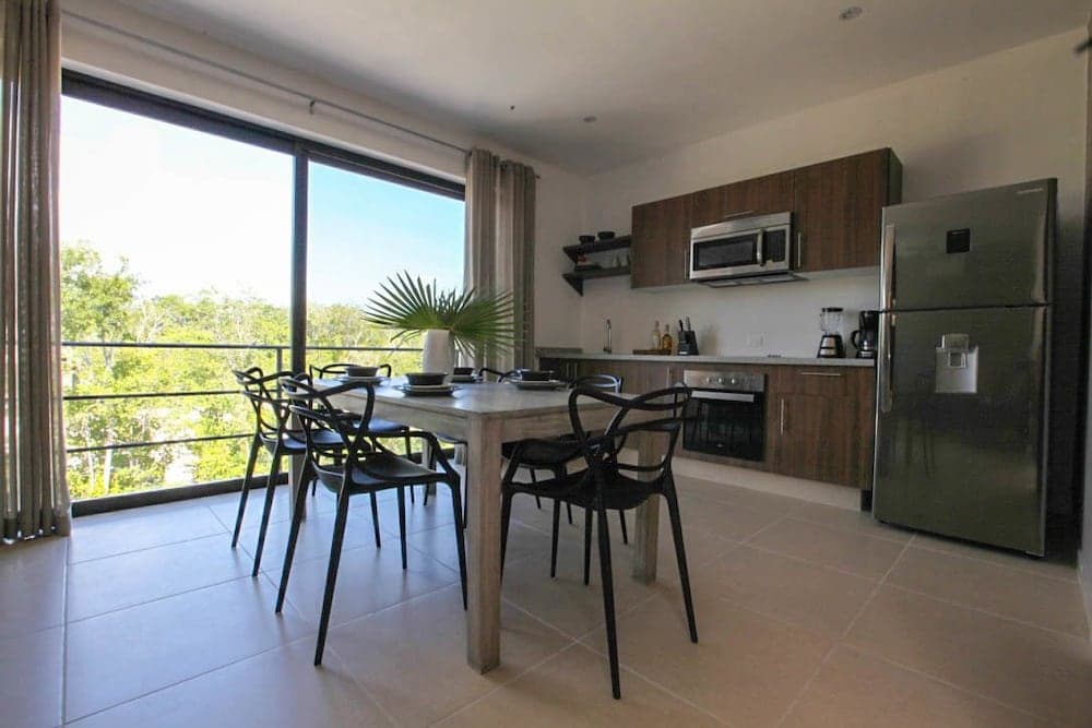 Martiki Condo 2 bedroom sleeps 4