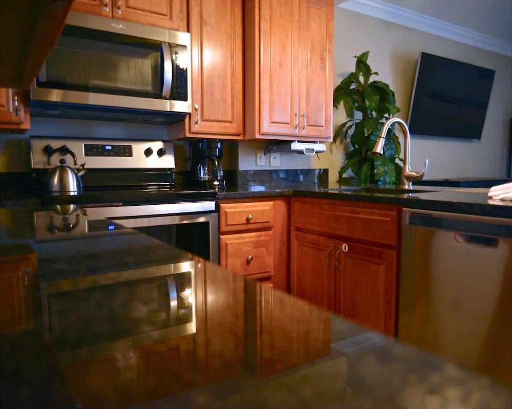 Gulf Shores Surf & Racquet Club 514a 1 Bedroom Condo by RedAwning