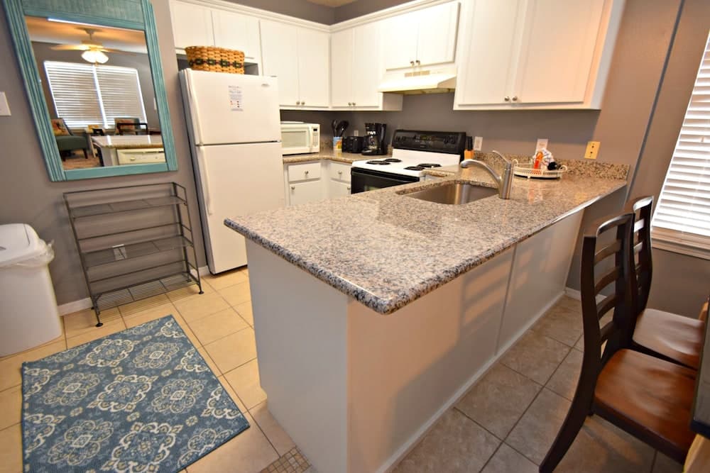 Sun Dreams Ii East 3 Bedroom Home by RedAwning