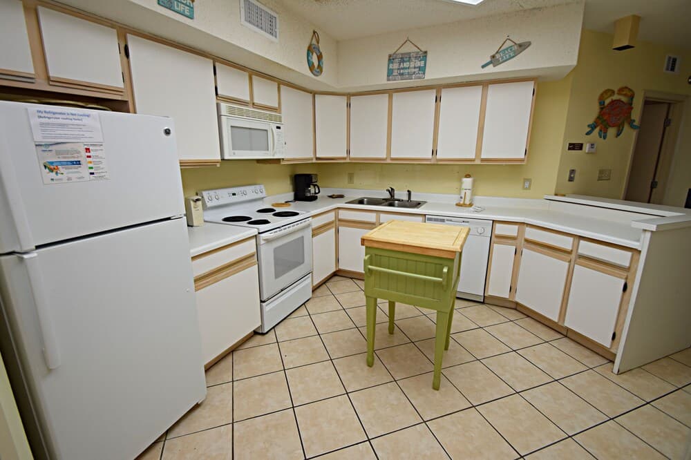 White Caps 506 3 Bedroom Condo by RedAwning