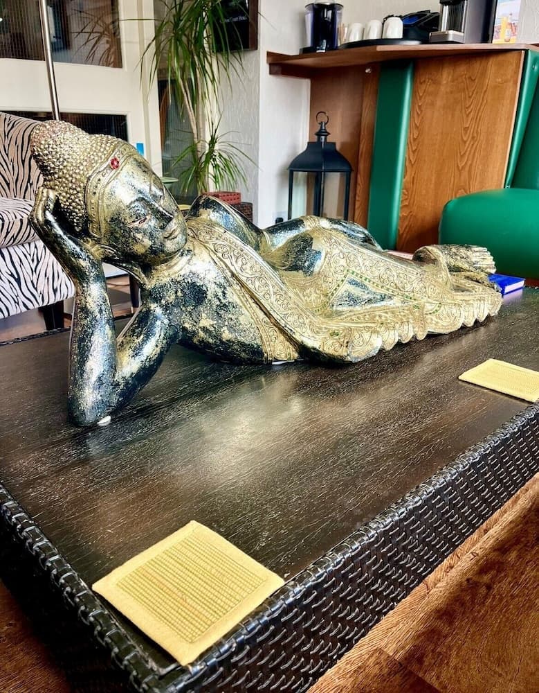 Clifton Court Metro Hotel