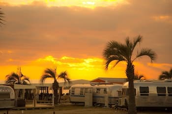 PALM GARDEN MAISHIMA by WBF