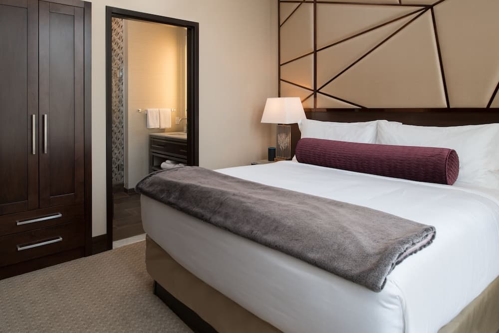 Embassy Suites by Hilton Seattle Downtown Pioneer Square