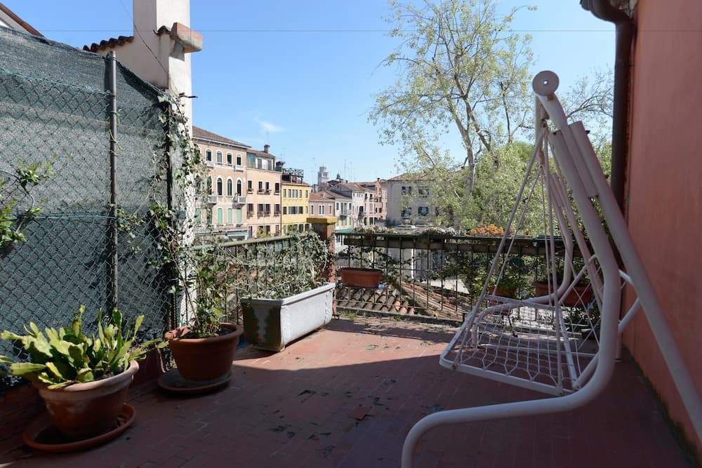 Mario Apartment Garibaldi 1310