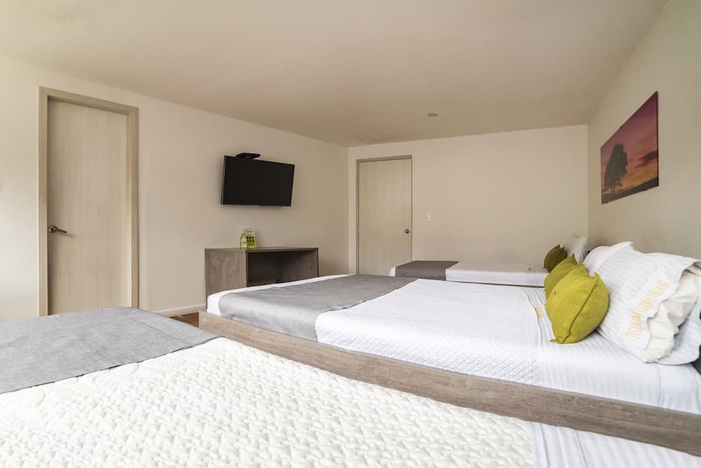 Hotel Feria Imperial