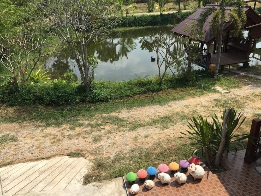 Baan Suan View Dee Homestay