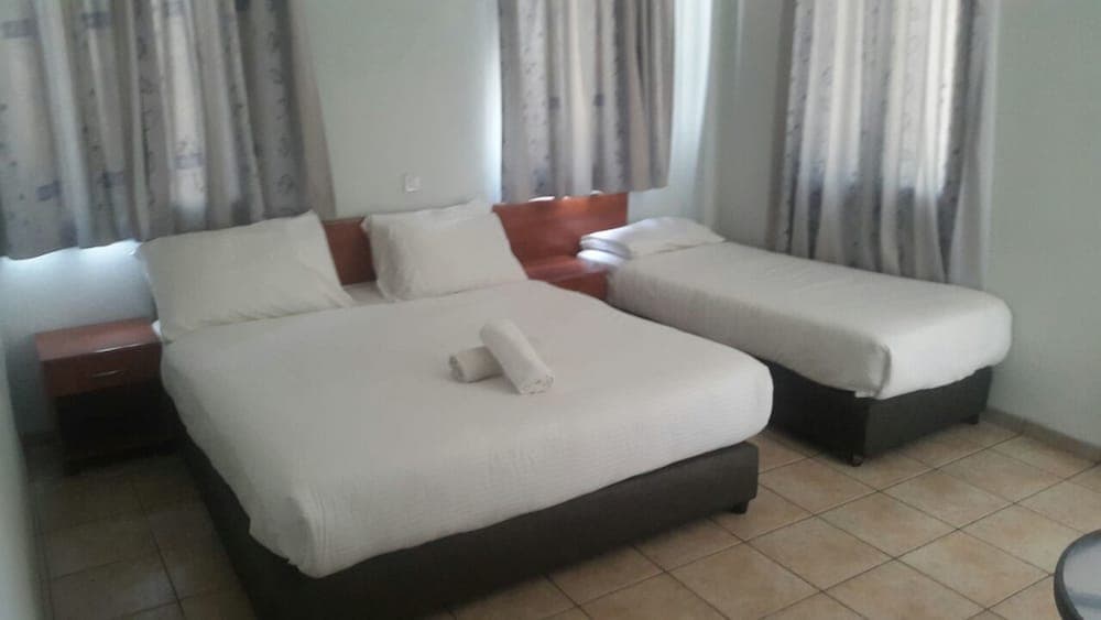 Aviv Hostel - Hostel