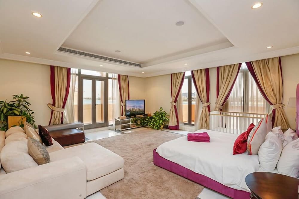 Kennedy Towers - Signature Villa L