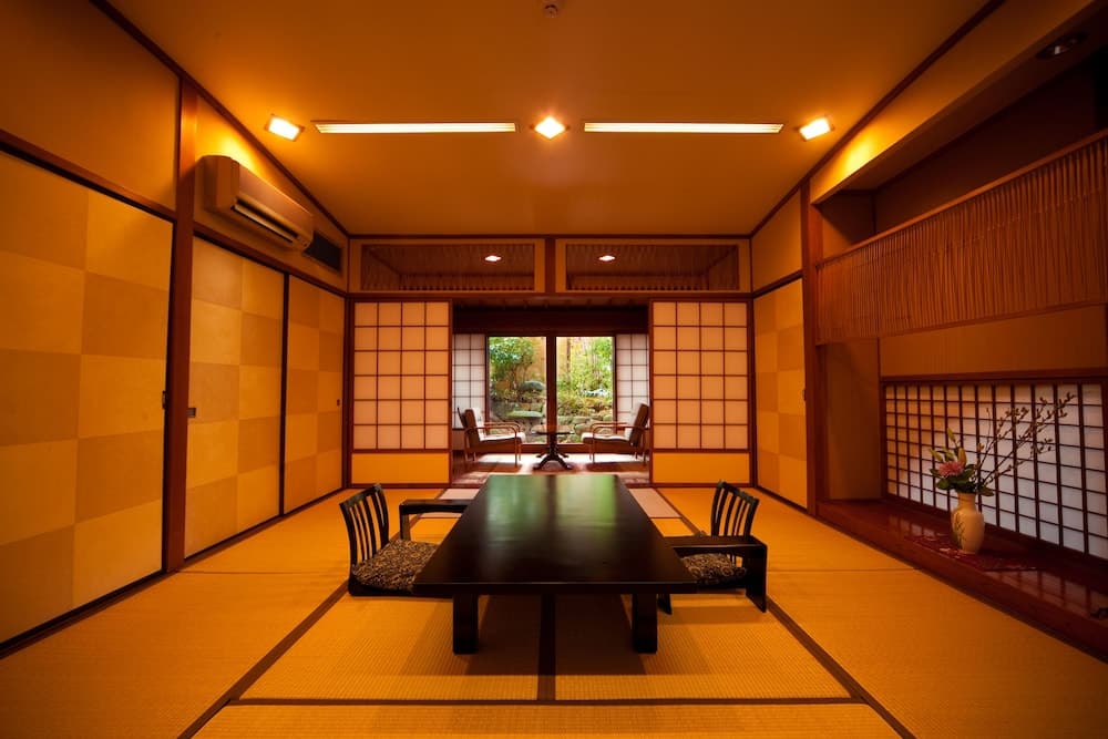 Kappo Ryokan Kannawa Bettei
