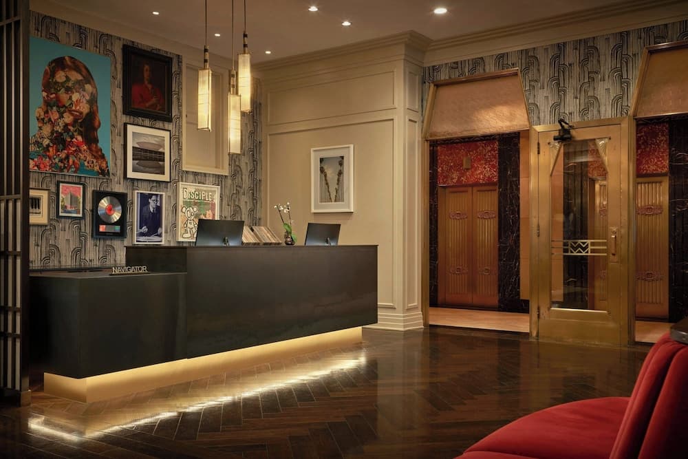 Renaissance Saint Elm Dallas Downtown Hotel