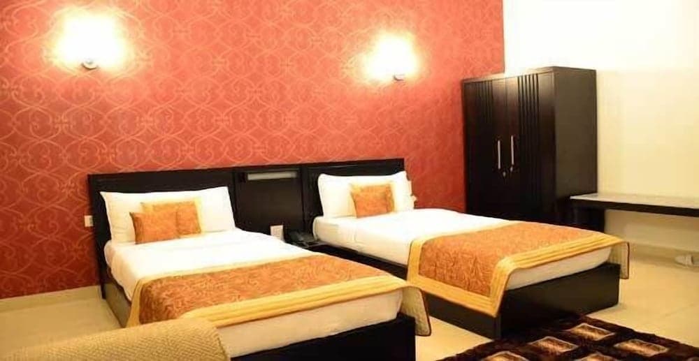 Hotel Luxmi Residency