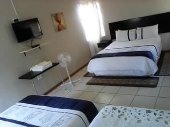 Vuya Nathi Bed & Breakfast