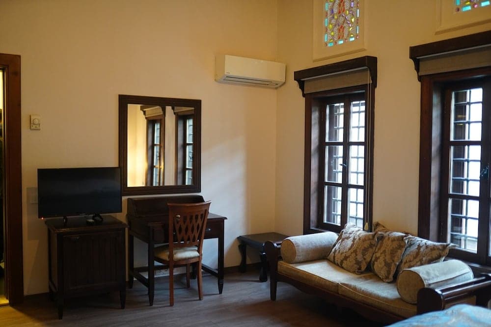 OTANTİK CLUB HOTEL & SPA