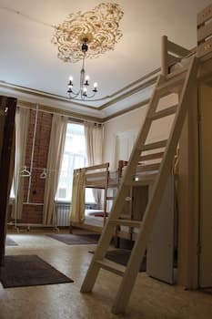 Old Flat Hostel na Sovetskoy