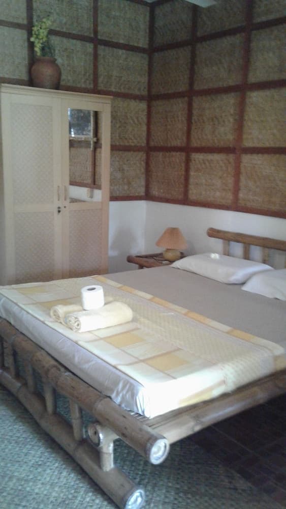 Chelle's Guest House and Backpackers - Hostel