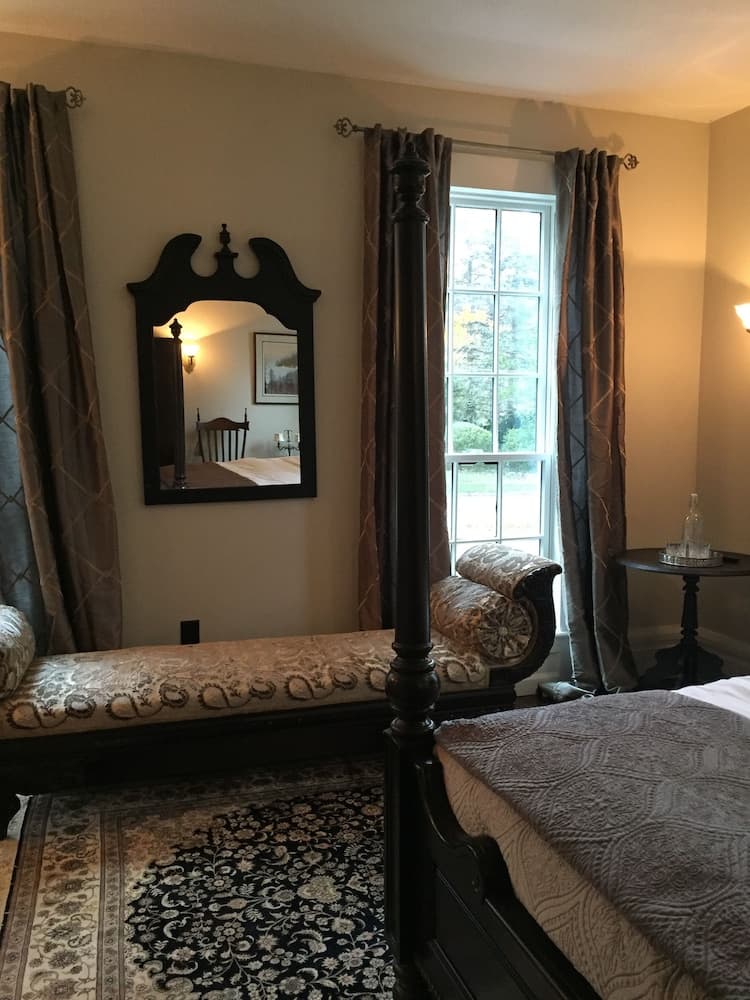 Judson Heath Colonial Inn