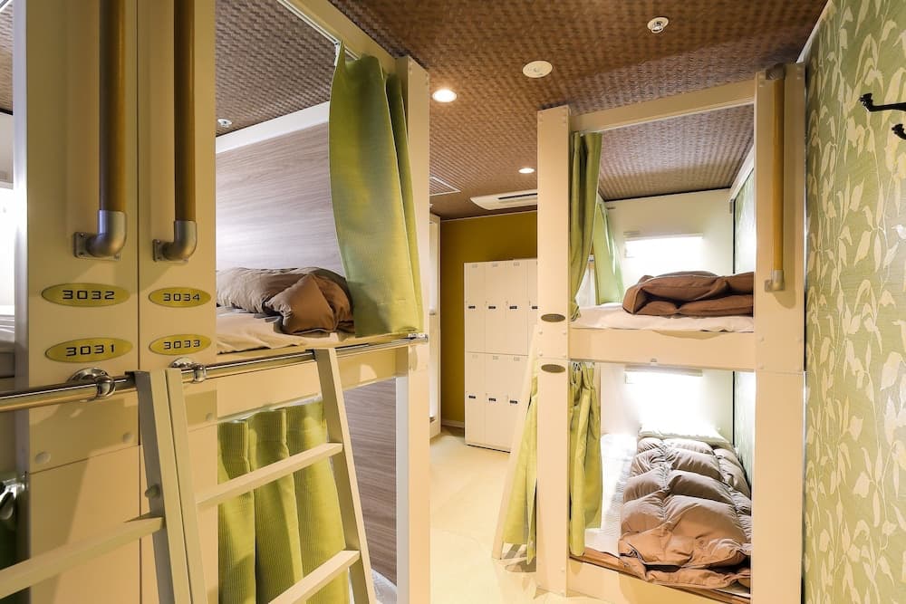 Guest House Kobe Nadeshikoya - Hostel