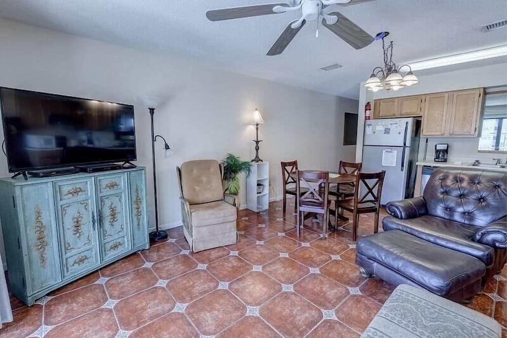 Seaside Beach And Racquet 2306 1 Bedroom Condo by RedAwning