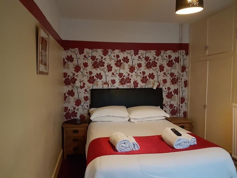 Meadows Way Guest House