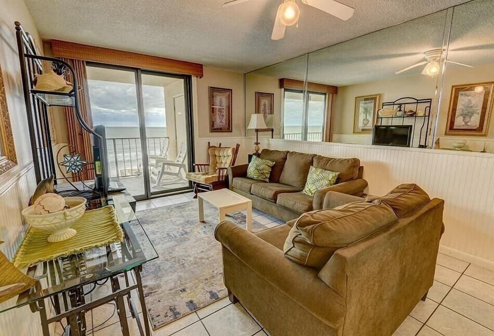 Phoenix Ii 2045 2 Bedroom Condo by RedAwning