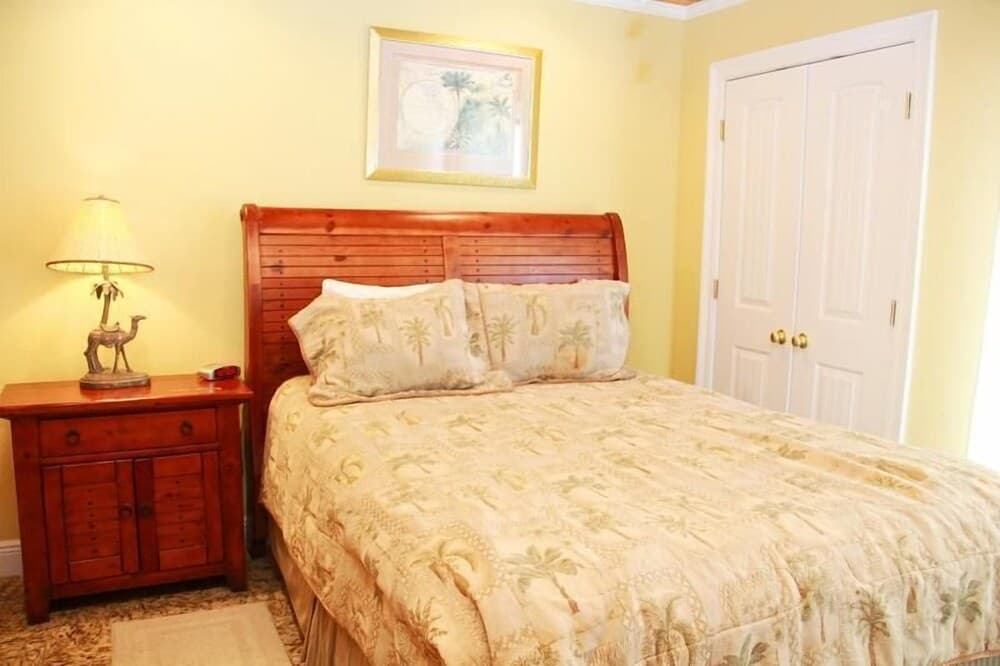 Romar Beach 102 2 Bedroom Condo by RedAwning