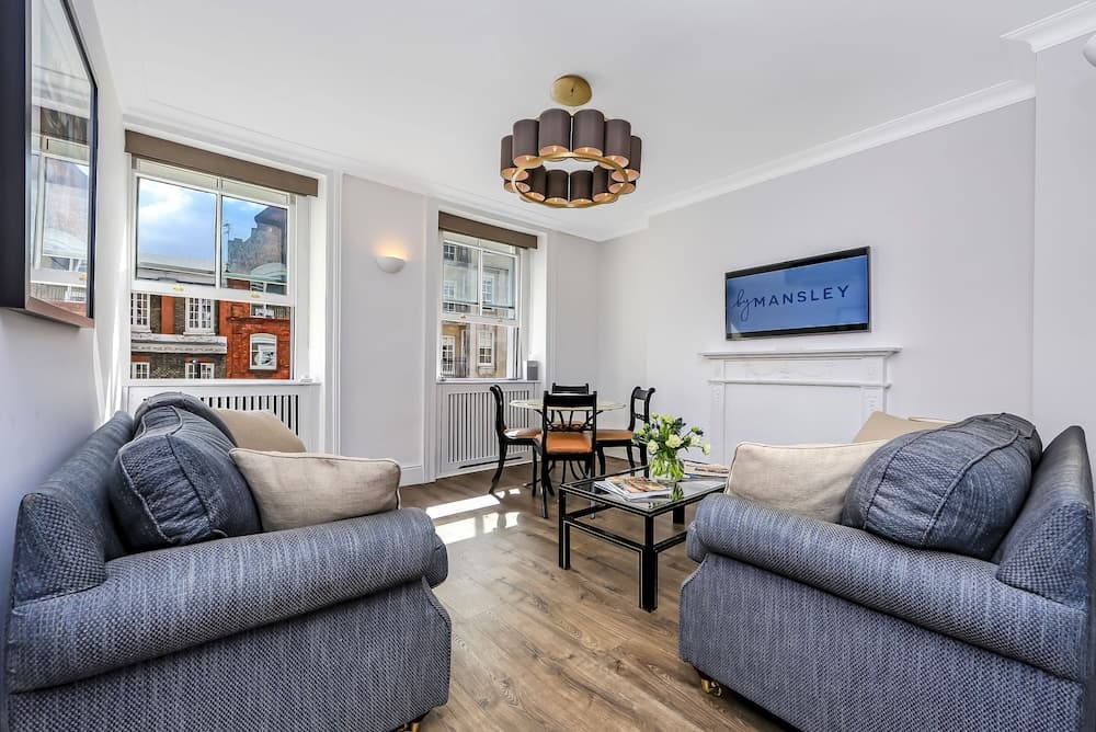 10 Curzon Street Apartments by Mansley