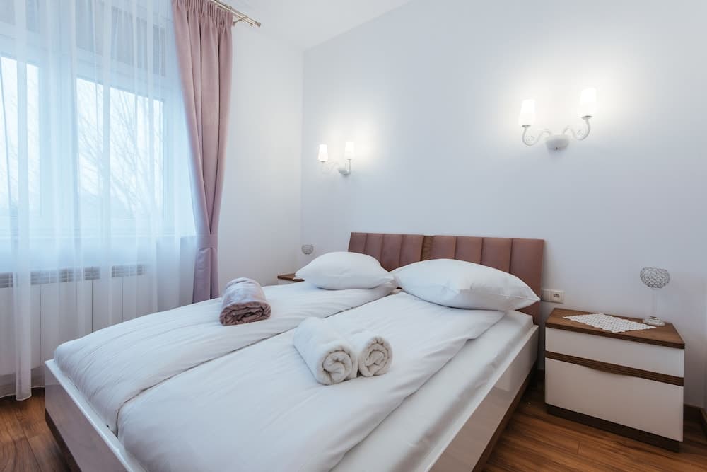 City Lights Apartments - Bosacka