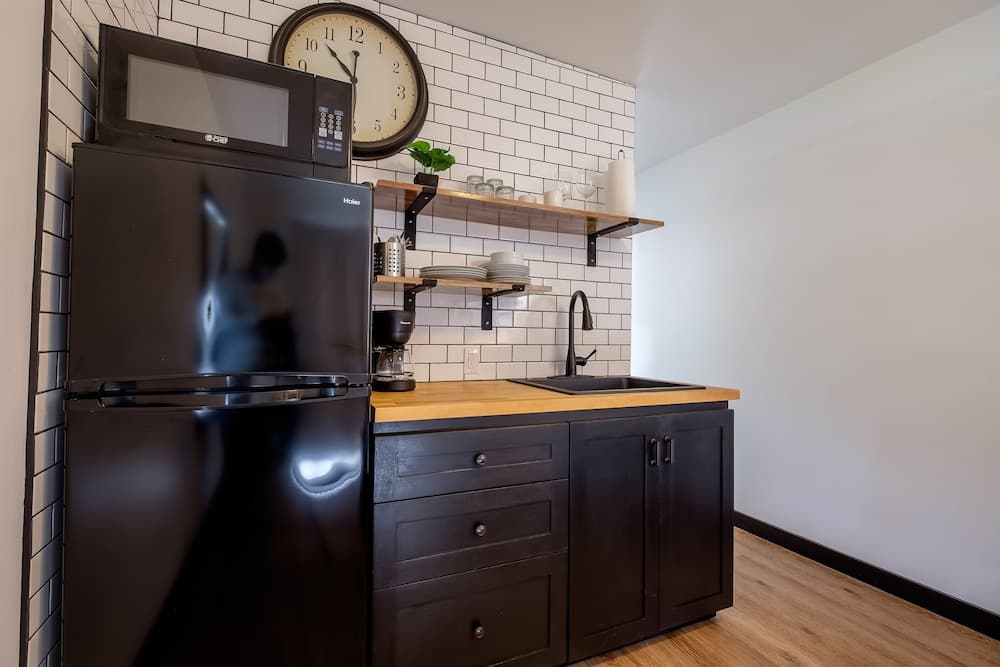 Aqua Vista Beachfront Suites