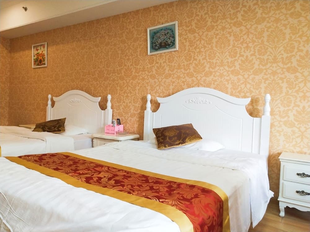 Nanjing TY Holiday Hotel