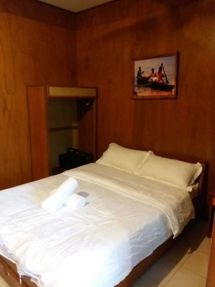 Palau Island Garden Hotel