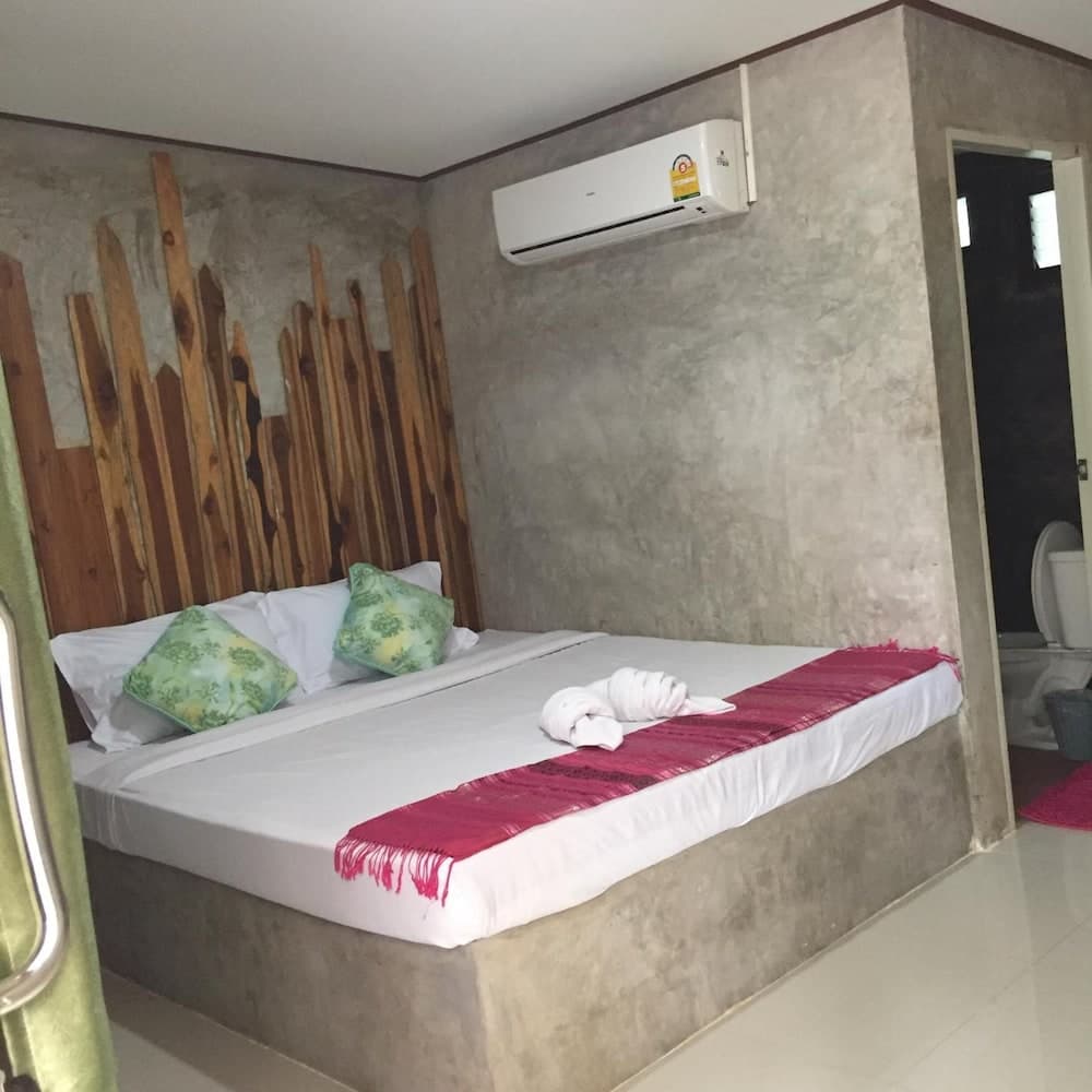 Sai Yok Noi Blue Mountain Resort