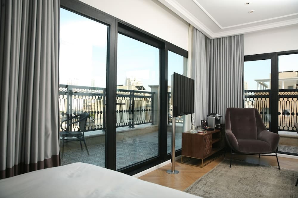 Jacob Samuel by Prima Hotel